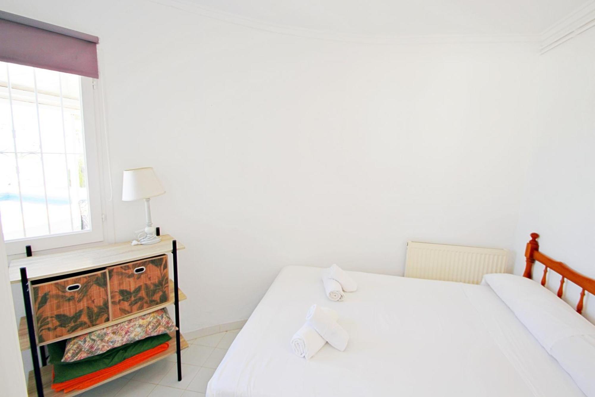 Aaron - With Stunning Views And Private Pool In Villa
