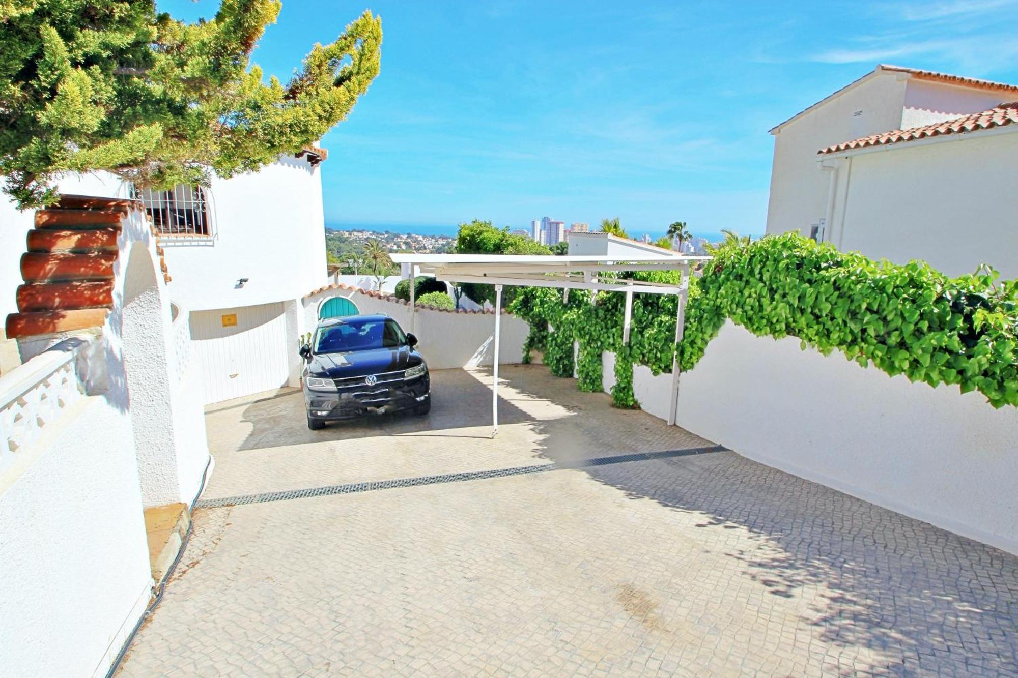 Aaron - With Stunning Views And Private Pool In *
