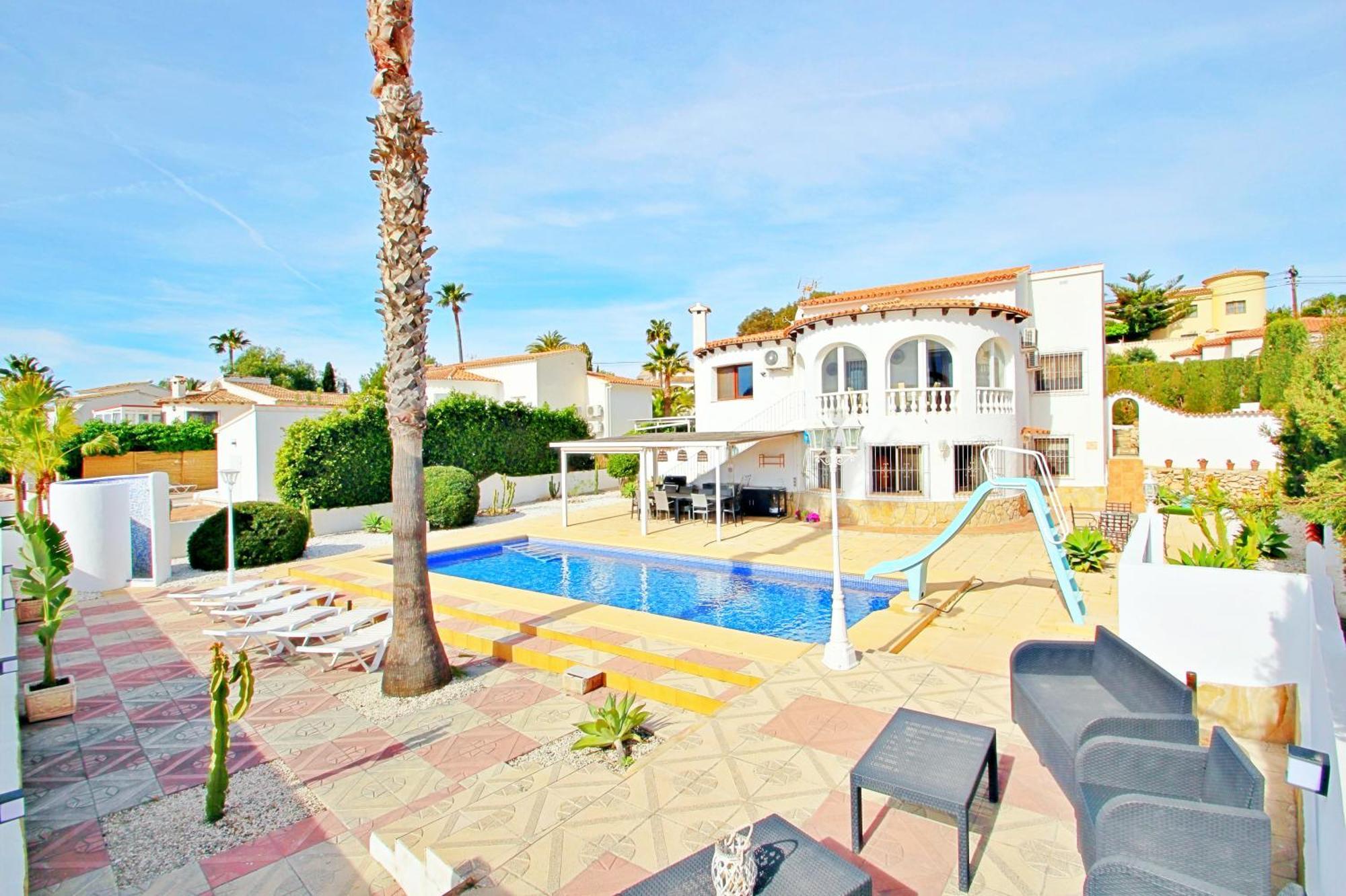 Aaron - With Stunning Views And Private Pool In Villa Calpe